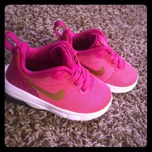 Toddler size 5C Nike